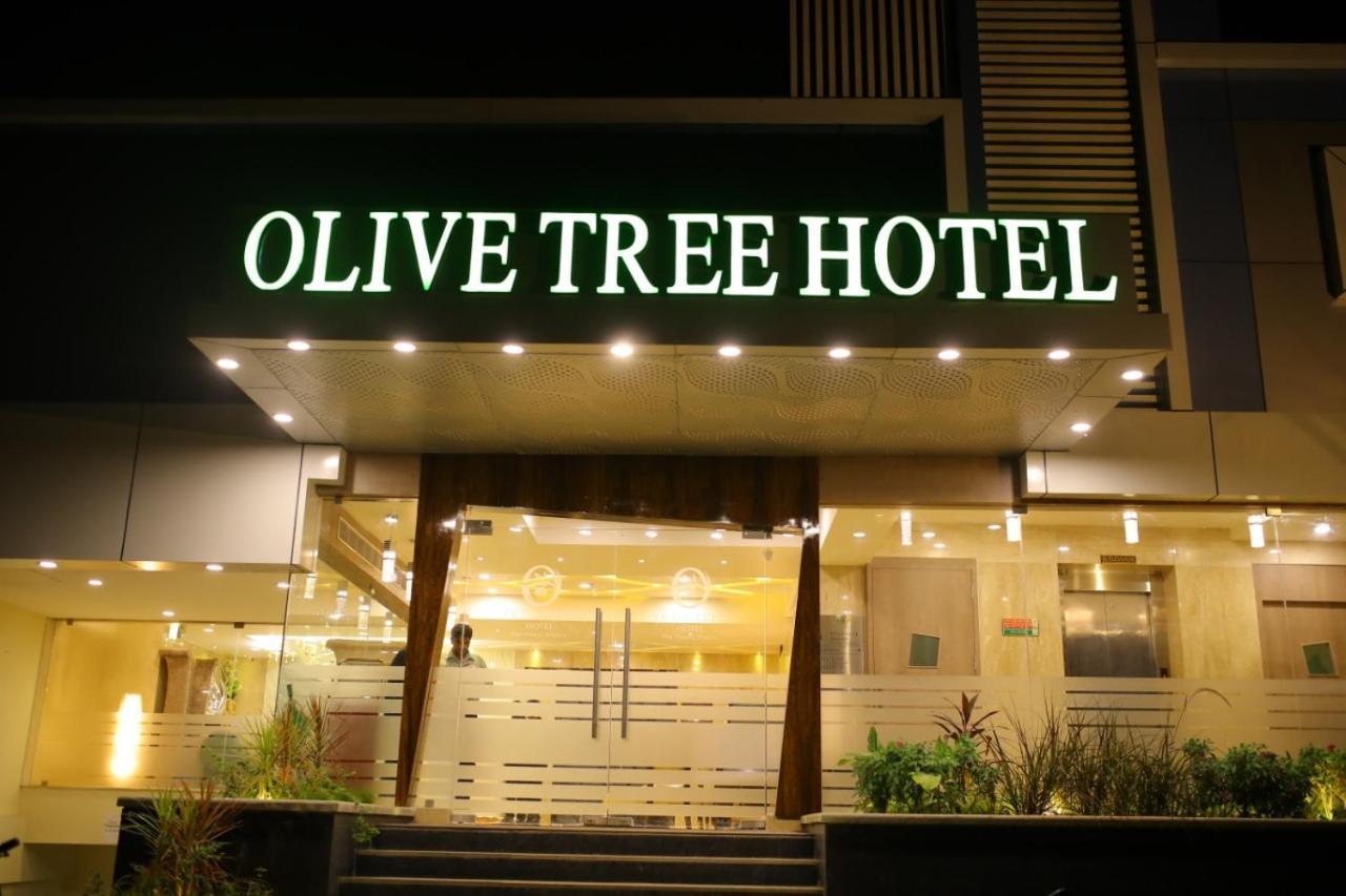 Olive Tree Hotel Vijayawāda Zewnętrze zdjęcie